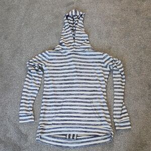 Market & Spruce White Ribbed Ruched Hoodie